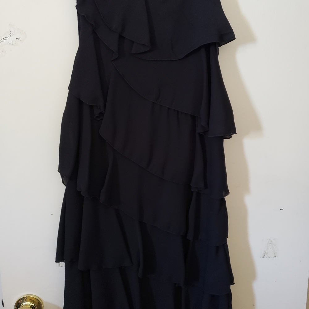 LBD - Picture 2 of 4
